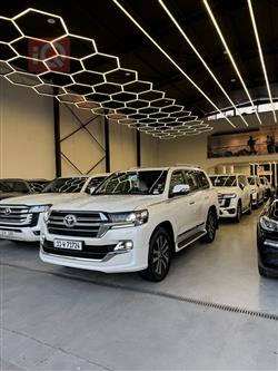 تويوتا لاندكروزر